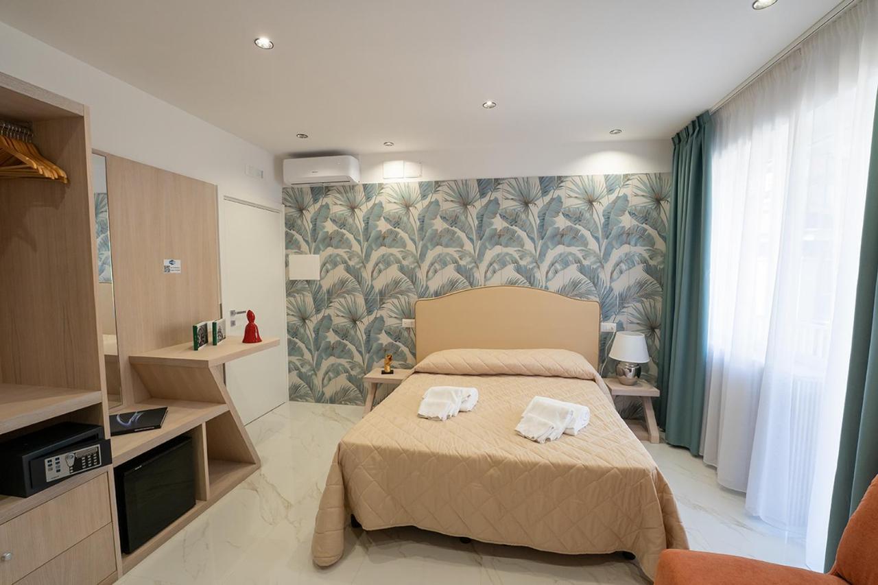 Greros H. Rooms Napoli Centro By Clapa Group Dislocated Hospitality المظهر الخارجي الصورة