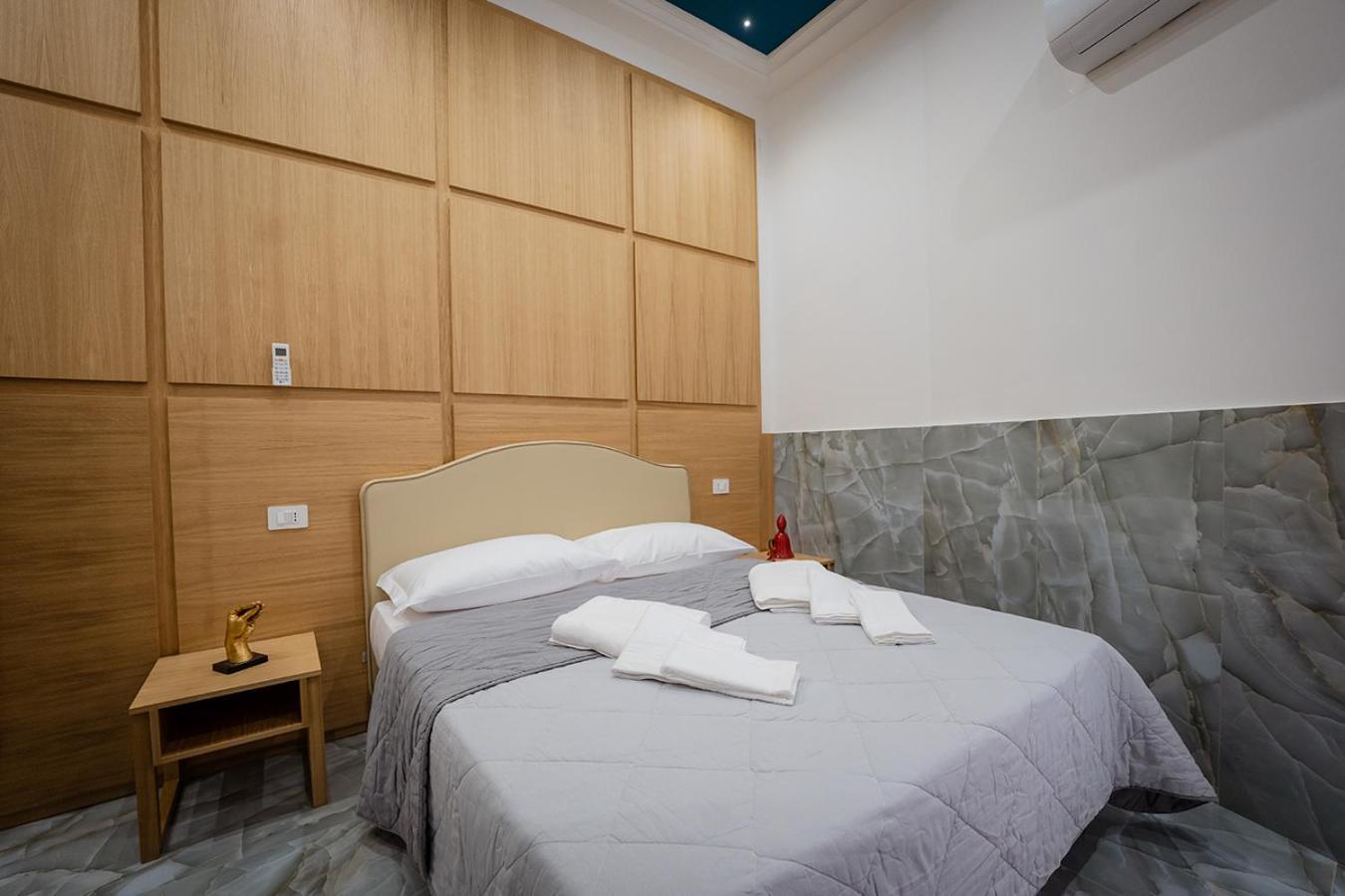Greros H. Rooms Napoli Centro By Clapa Group Dislocated Hospitality المظهر الخارجي الصورة