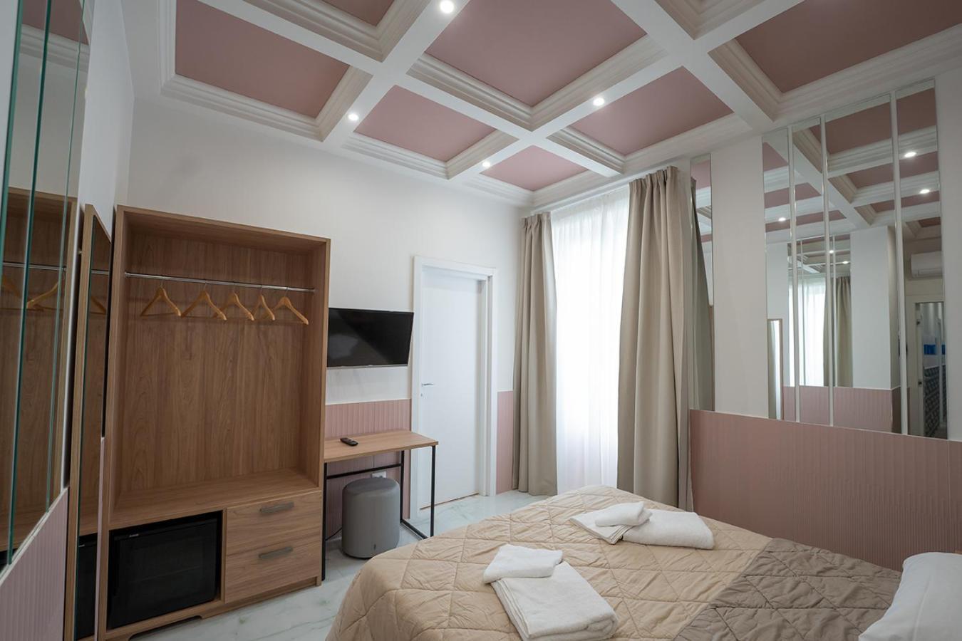 Greros H. Rooms Napoli Centro By Clapa Group Dislocated Hospitality المظهر الخارجي الصورة