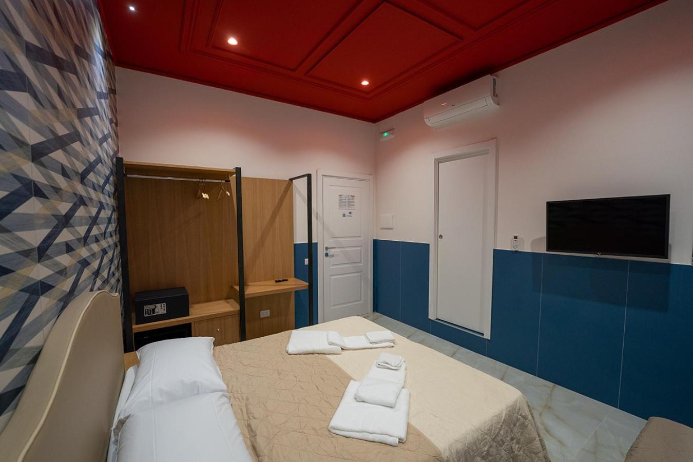 Greros H. Rooms Napoli Centro By Clapa Group Dislocated Hospitality المظهر الخارجي الصورة