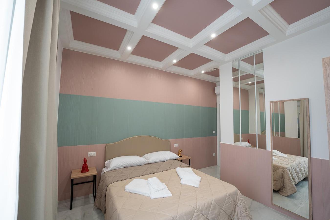 Greros H. Rooms Napoli Centro By Clapa Group Dislocated Hospitality المظهر الخارجي الصورة